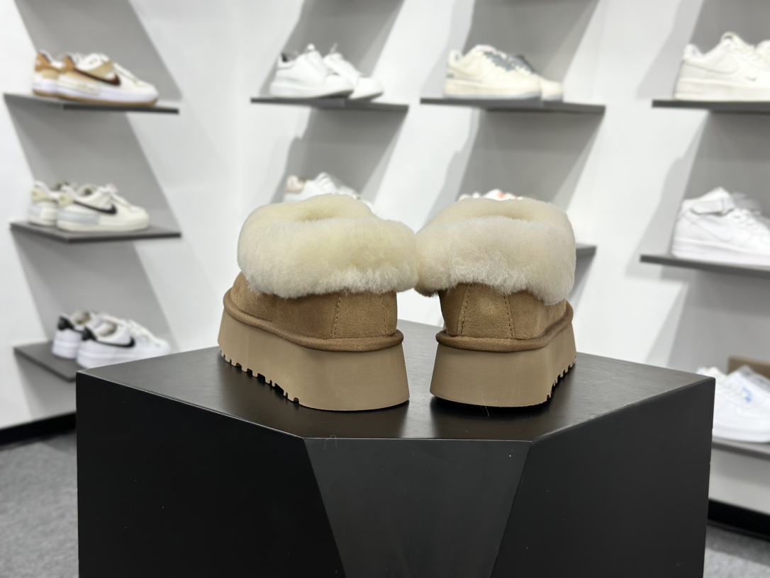 250 塔次特厚栗色 UGG W Tazzla 塔次特系列低帮时尚百搭舒适保暖休闲便鞋