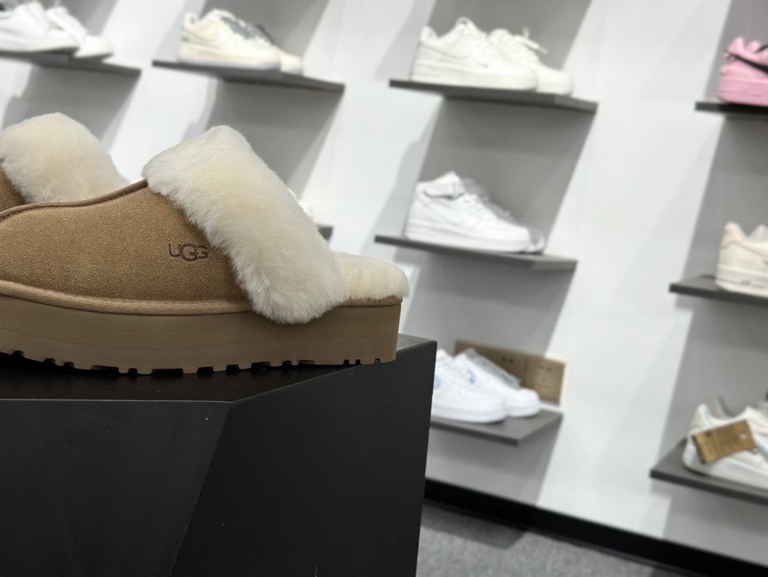 220 星拖厚底栗色 女鞋广UGG W Disquette Slipper Chestnut 蒂茨库特系列加厚款穆勒风包头舒适露跟半拖鞋 1122550-CHE