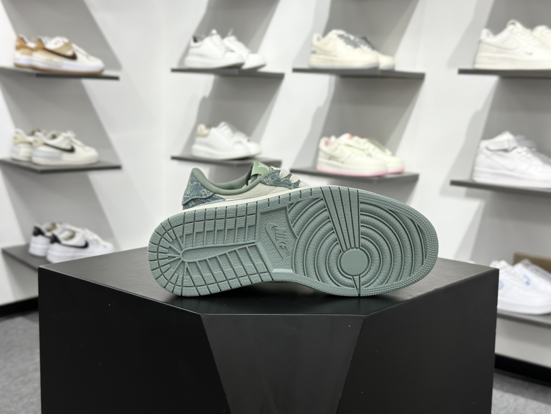 Travis Scott x Fragment Design x Air Jordan 1 Low SP AJ1 乔1 LV联名 青色牛仔 低帮文化休闲板鞋 SC0601-057
