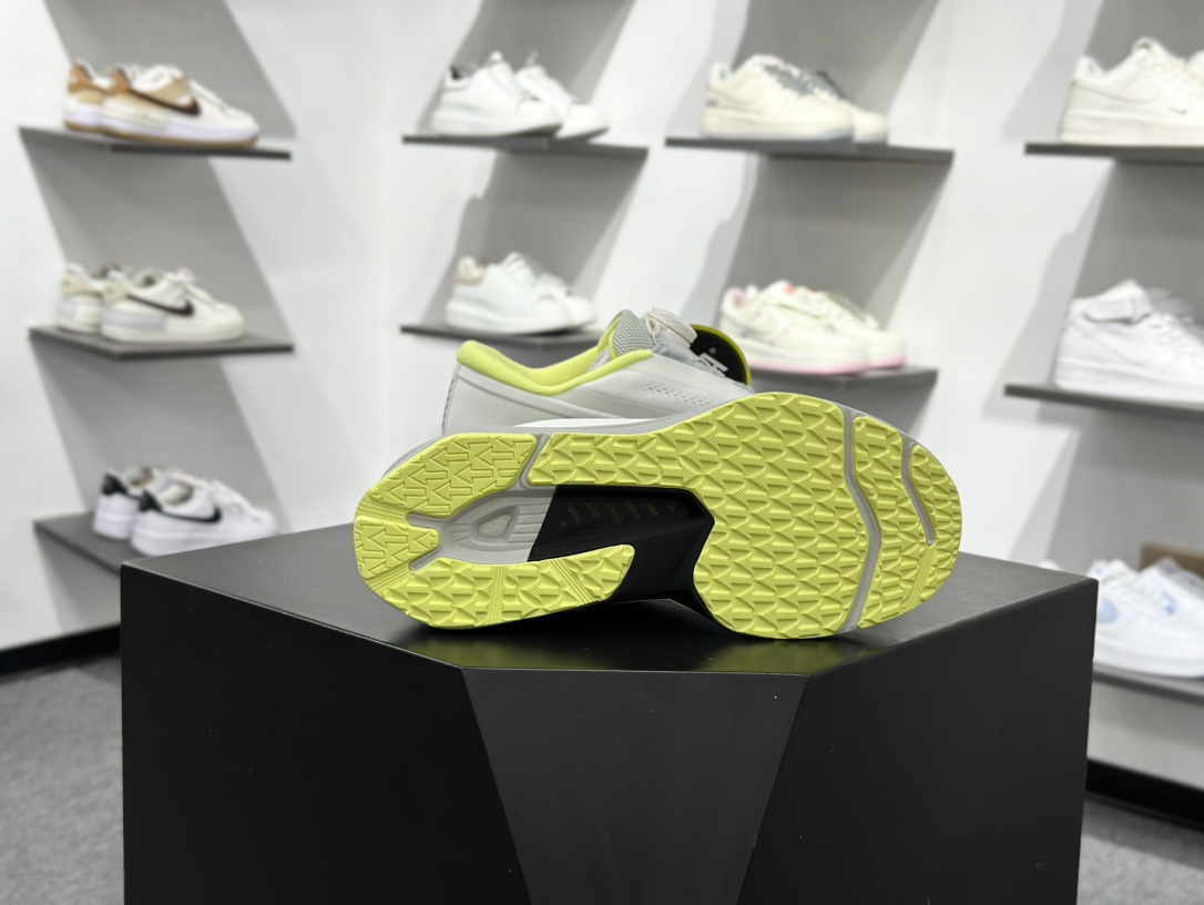 280 迪桑特DESCENTE WIRE 3.0 舒适百搭防滑耐磨 低帮 休闲跑步鞋 D5231RRN26