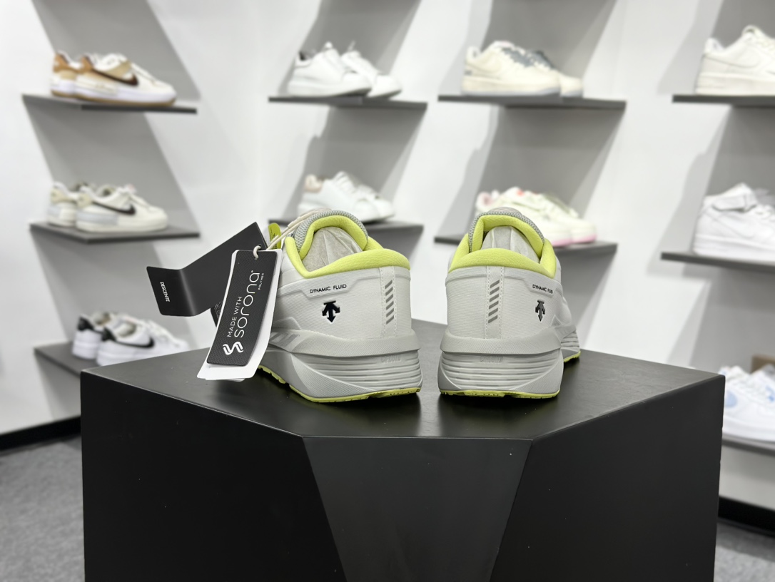 280 迪桑特DESCENTE WIRE 3.0 舒适百搭防滑耐磨 低帮 休闲跑步鞋 D5231RRN26