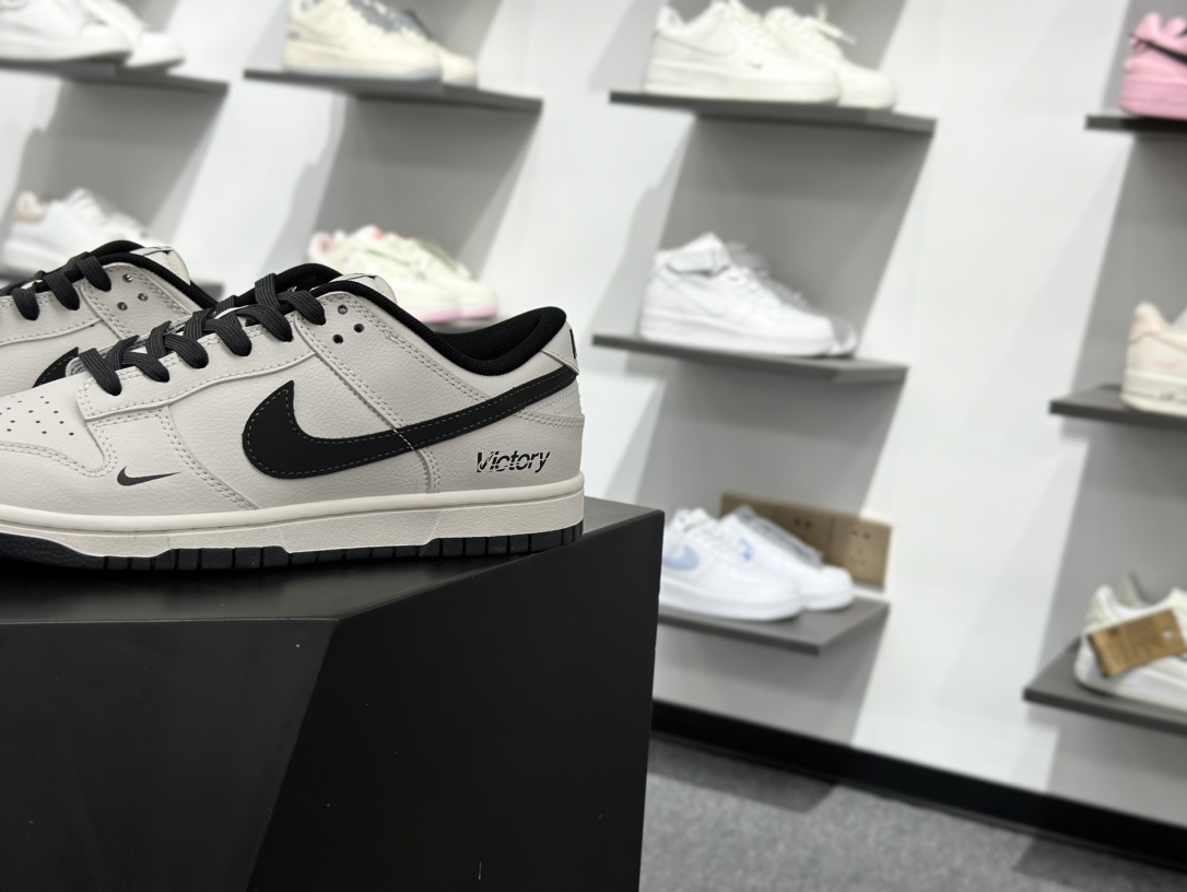 260 Nike Dunk SB 朱墨黑 WB0508-041