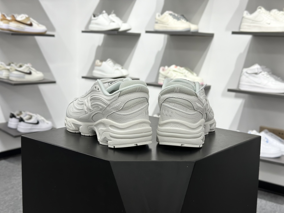 240 New Balance 1000系列 复古老爹风低帮休闲运动跑步鞋 M1000BW