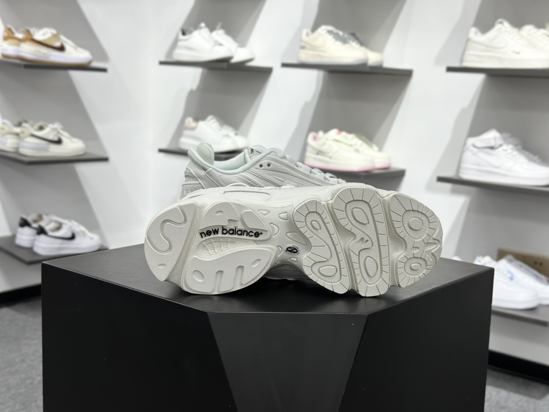 240 New Balance 1000系列 复古老爹风低帮休闲运动跑步鞋 M1000BW