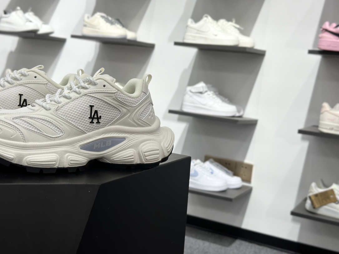 200 MLB Winner Chunky 百搭舒适休闲潮流运动厚底增高防滑耐磨 低帮 老爹鞋 3ASHW055N(GP006)