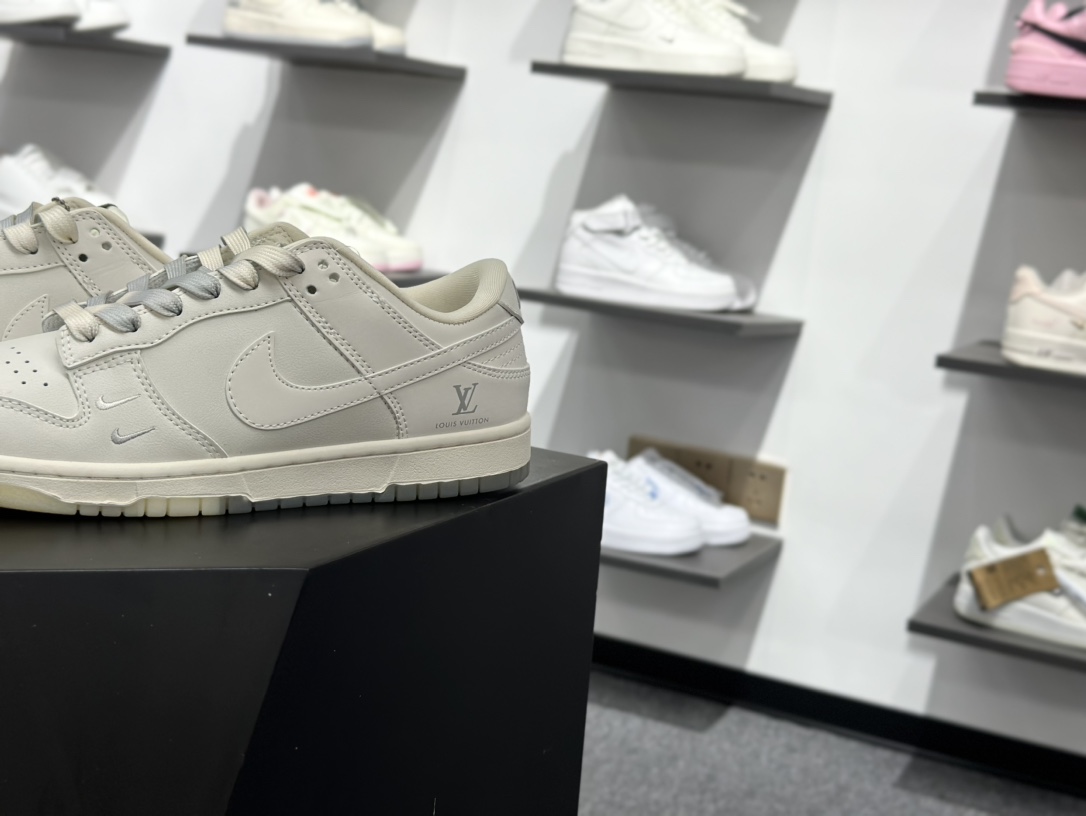 NK Dunk Low Retro ”DIY高端定制” LV米白灰小双钩 低帮休闲运动板鞋 XX3168-190