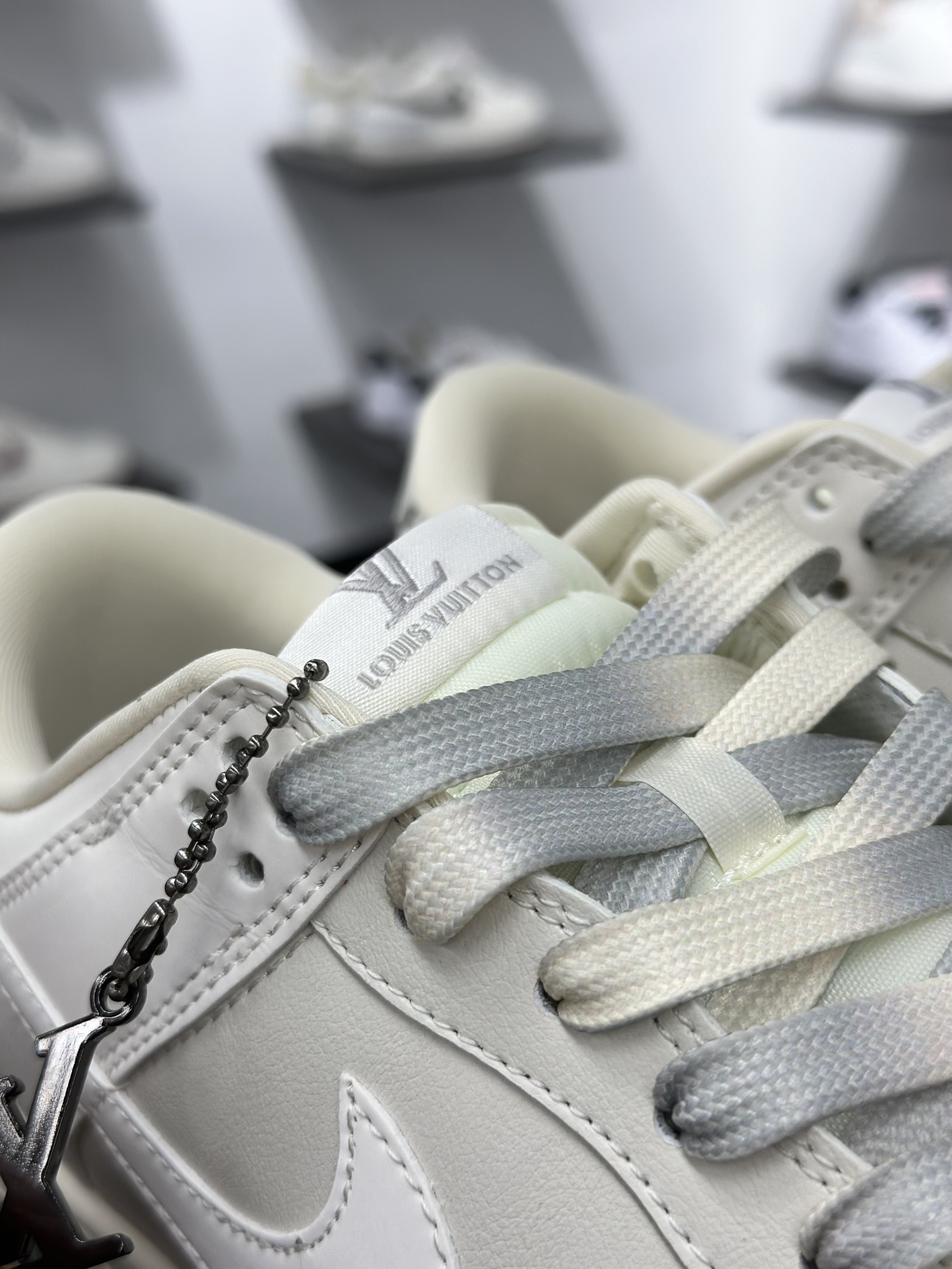 NK Dunk Low Retro ”DIY高端定制” LV米白灰小双钩 低帮休闲运动板鞋 XX3168-190