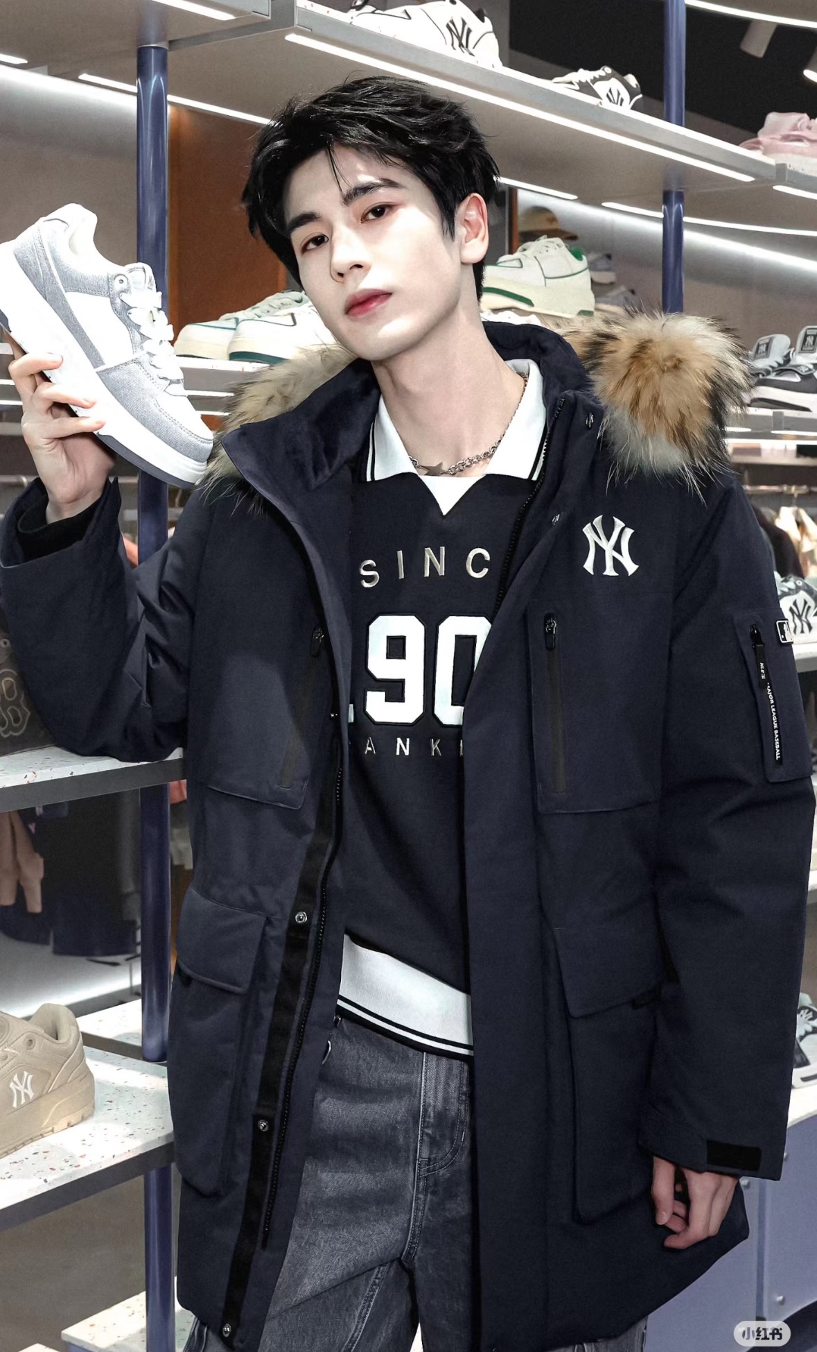 MLB Fur Hooded Down Padded Winter Parka Casual Warm Outdoor Jacket 2 i1758195467 2565 0