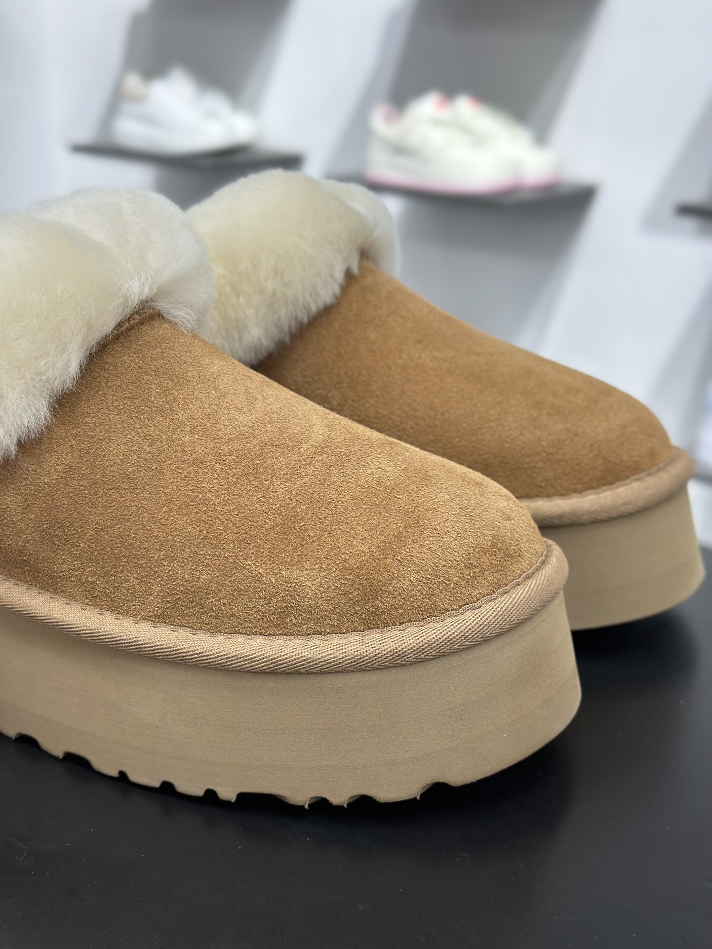 260 UGG W I-Nita Platfo 妮塔厚底款系列经典松糕锯齿底休闲百搭增高便鞋