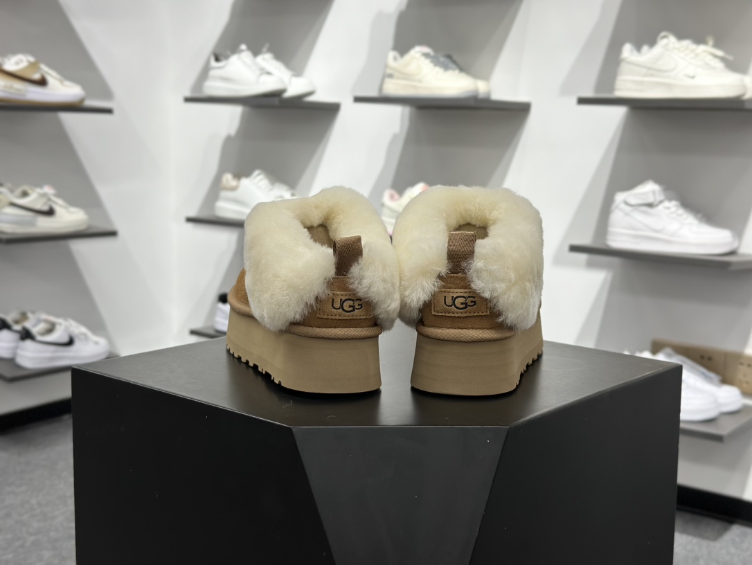 260 UGG W I-Nita Platfo 妮塔厚底款系列经典松糕锯齿底休闲百搭增高便鞋