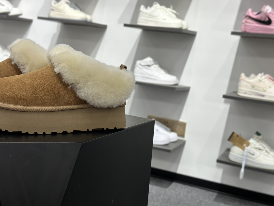 260 UGG W I-Nita Platfo 妮塔厚底款系列经典松糕锯齿底休闲百搭增高便鞋