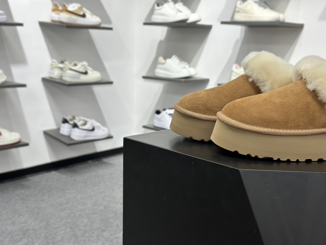 260 UGG W I-Nita Platfo 妮塔厚底款系列经典松糕锯齿底休闲百搭增高便鞋