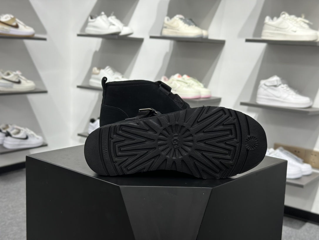 320 UGG 高帮梅尔男休闲鞋雪地靴 雪地靴