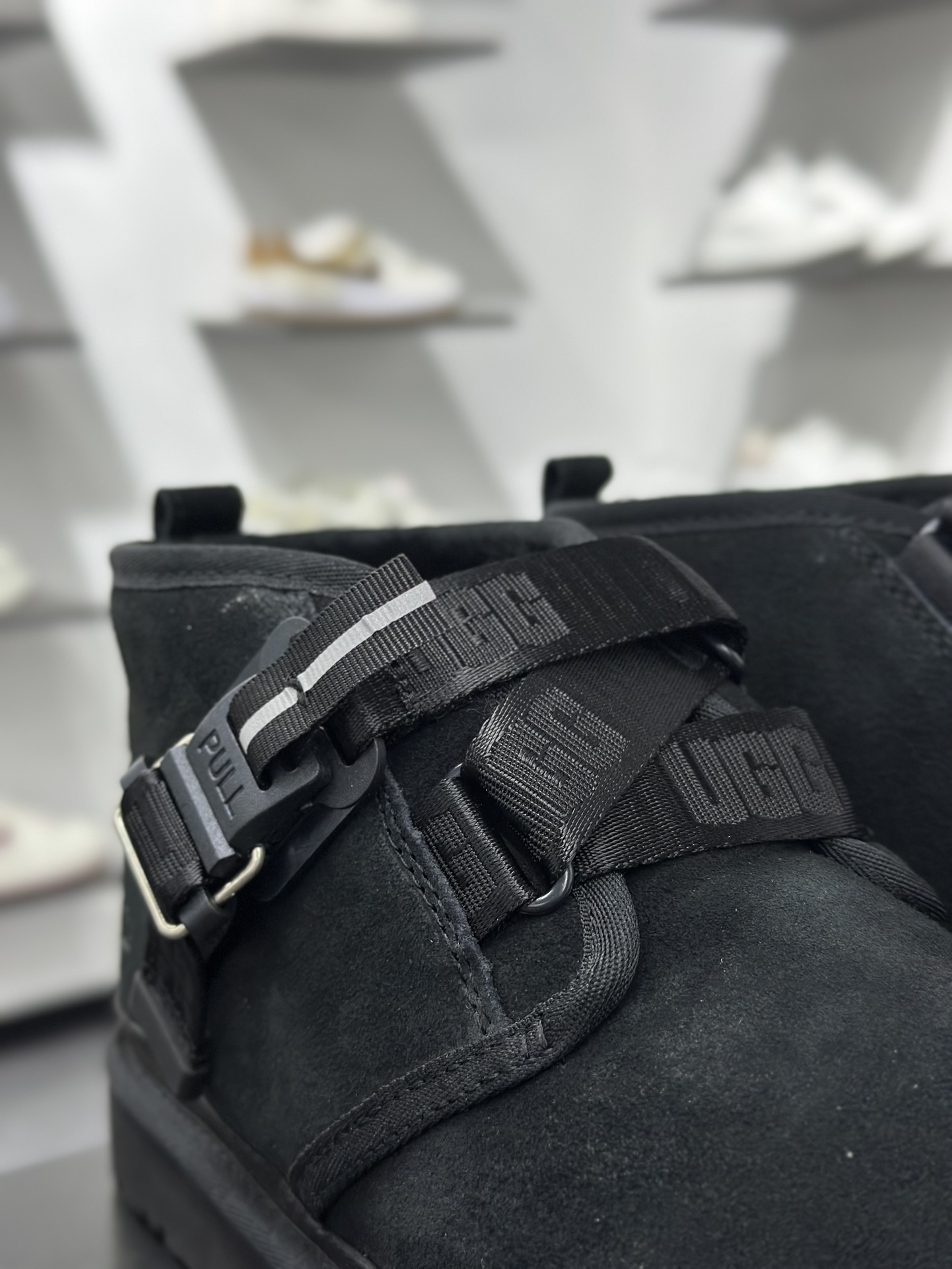 320 UGG 高帮梅尔男休闲鞋雪地靴 雪地靴