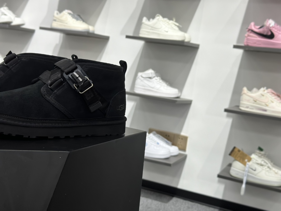 320 UGG 高帮梅尔男休闲鞋雪地靴 雪地靴