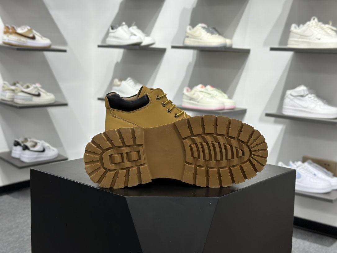 260 添柏岚Timberland Men's Classic Oxford Waterproof Boots男款低帮防水沙漠工装休闲马丁低靴 TB23066