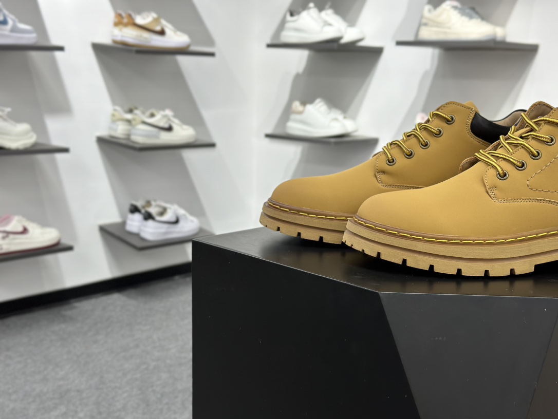 260 添柏岚Timberland Men's Classic Oxford Waterproof Boots男款低帮防水沙漠工装休闲马丁低靴 TB23066