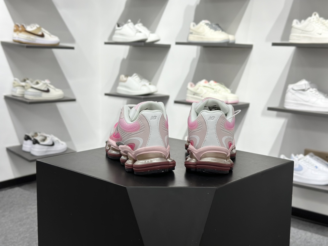 220 New Balance NB2000 舒适百搭防滑耐磨低帮 休闲跑步鞋 U2000PBC