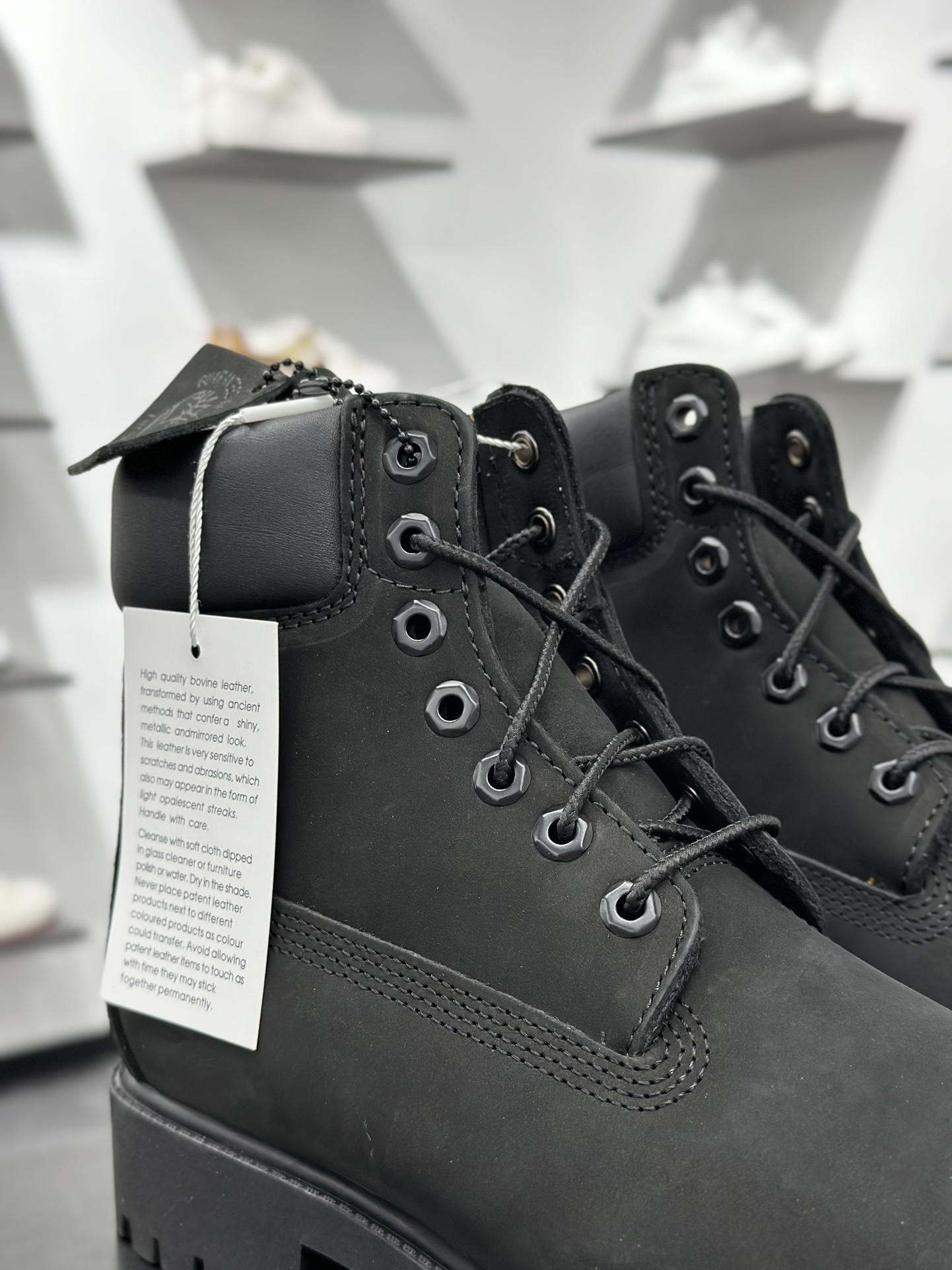 380 得物纯原顶级 一比一原版开发版本 添柏岚 Timberland 踢不烂/经典款黑色高帮 女款六孔 8658A 男款七孔 10073W-Chinese UA Cheap High Quatity Brand Clothes Bags handbags Sneakers wholesale wholesaler seller from China Factory suppliers Fashion Clothing Shoes best Quality Beautiful Price 380 得物纯原顶级 一比一原版开发版本 添柏岚 Timberland 踢不烂/经典款黑色高帮 女款六孔 8658A 男款七孔 10073W