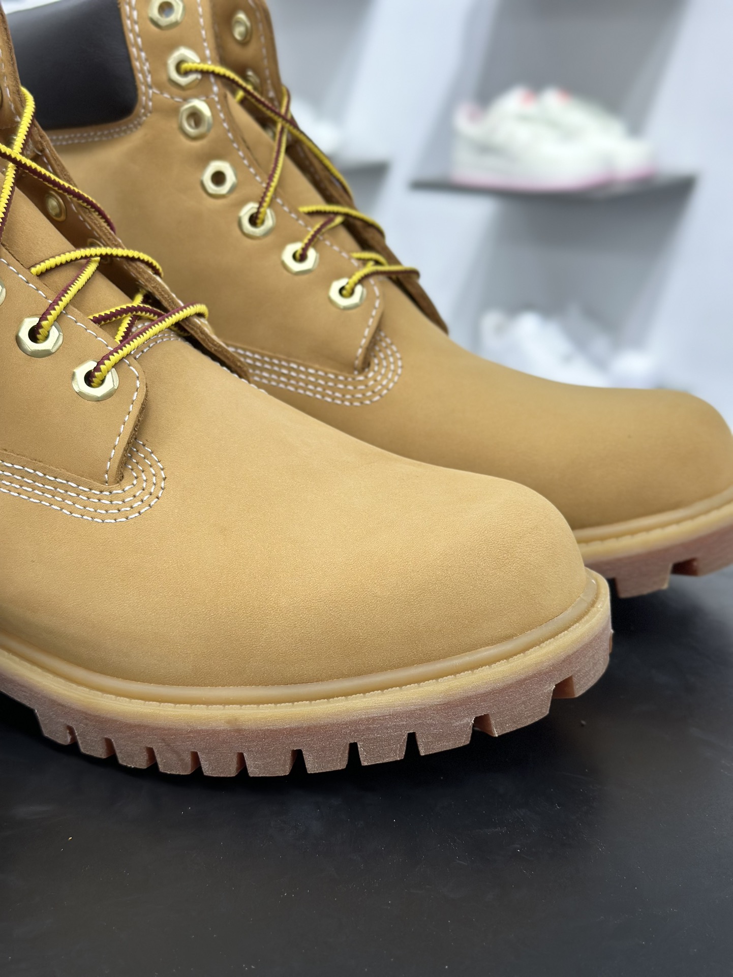 380 添柏岚 Timberland 踢不烂/经典款黄色高帮 女款六孔 型号10361 男款七孔 型号10061