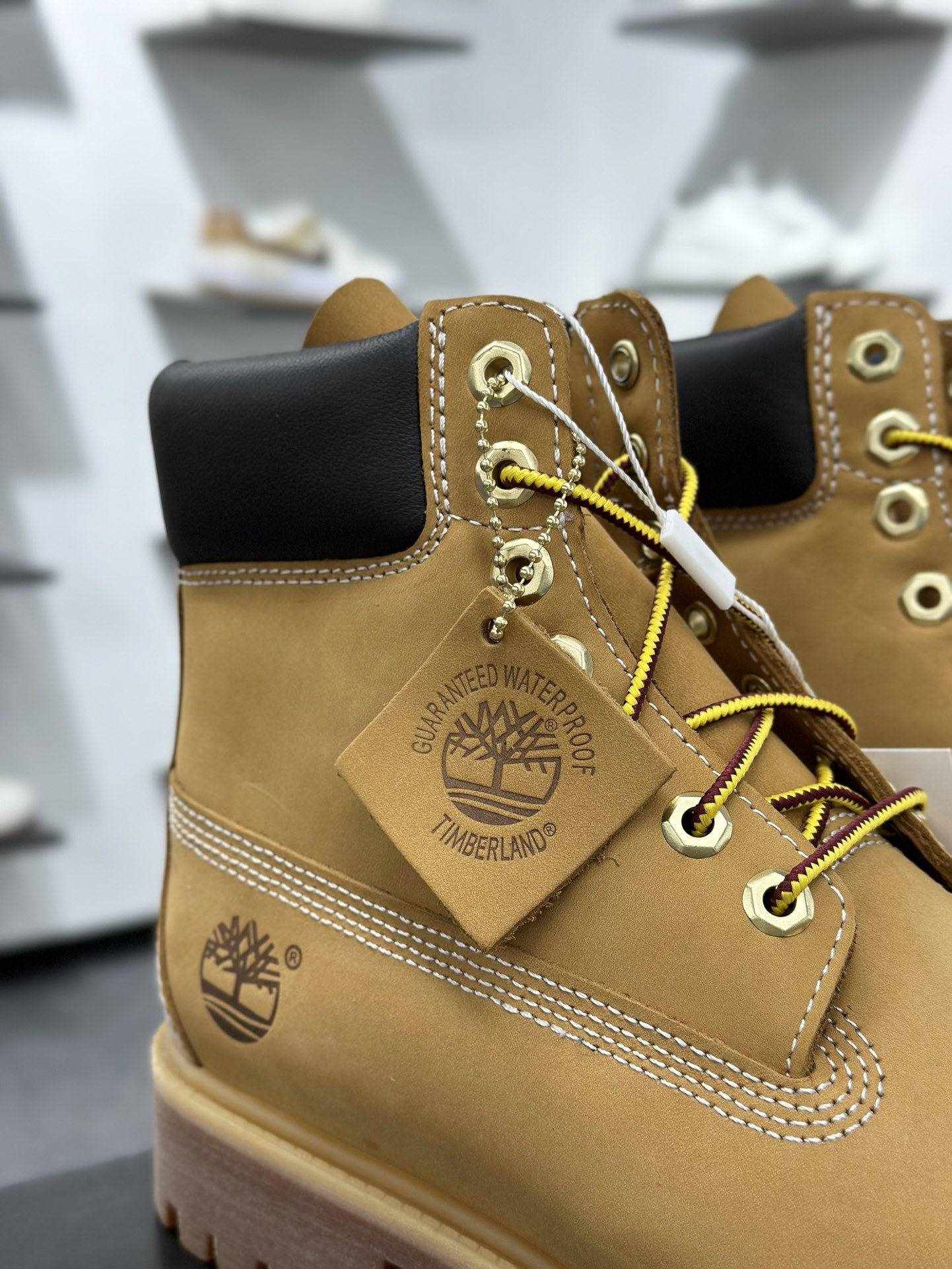 380 添柏岚 Timberland 踢不烂/经典款黄色高帮 女款六孔 型号10361 男款七孔 型号10061