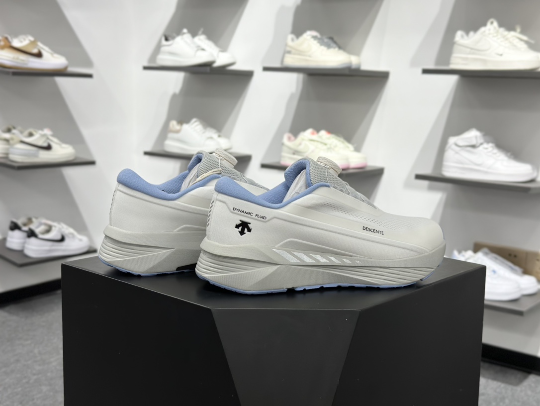 280 迪桑特·DESCENTE LAVITATE II GTX甜美生活2.0GTX系列低帮城市通勤户外休闲运动鞋 D5231RRN26