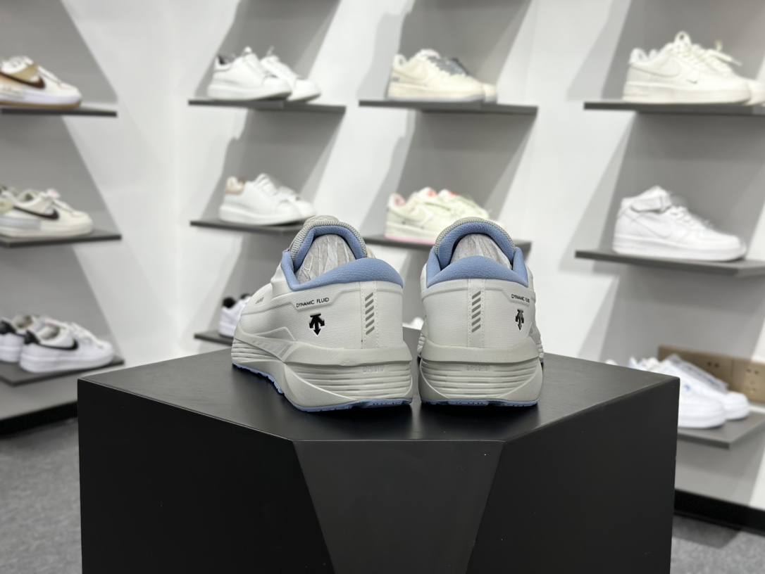 280 迪桑特·DESCENTE LAVITATE II GTX甜美生活2.0GTX系列低帮城市通勤户外休闲运动鞋 D5231RRN26