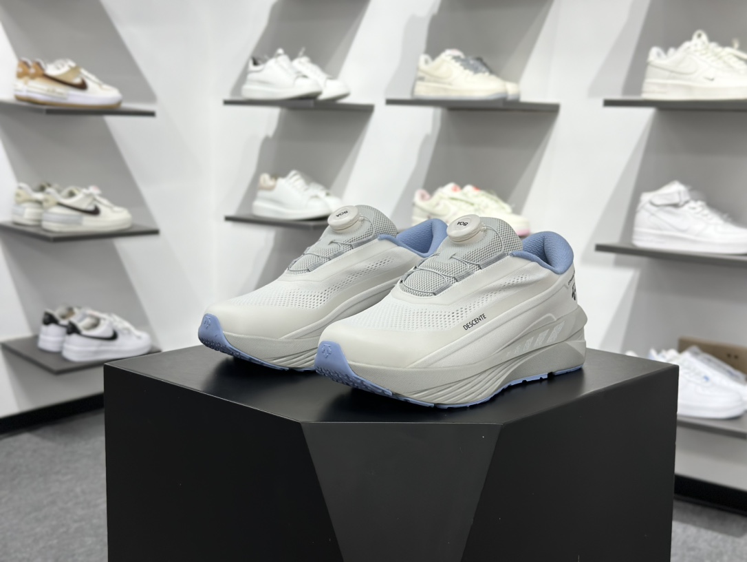 280 迪桑特·DESCENTE LAVITATE II GTX甜美生活2.0GTX系列低帮城市通勤户外休闲运动鞋 D5231RRN26