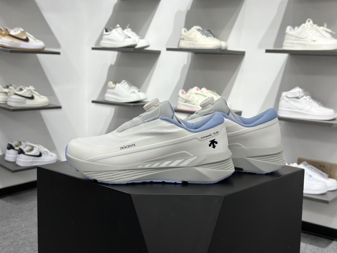 280 迪桑特·DESCENTE LAVITATE II GTX甜美生活2.0GTX系列低帮城市通勤户外休闲运动鞋 D5231RRN26