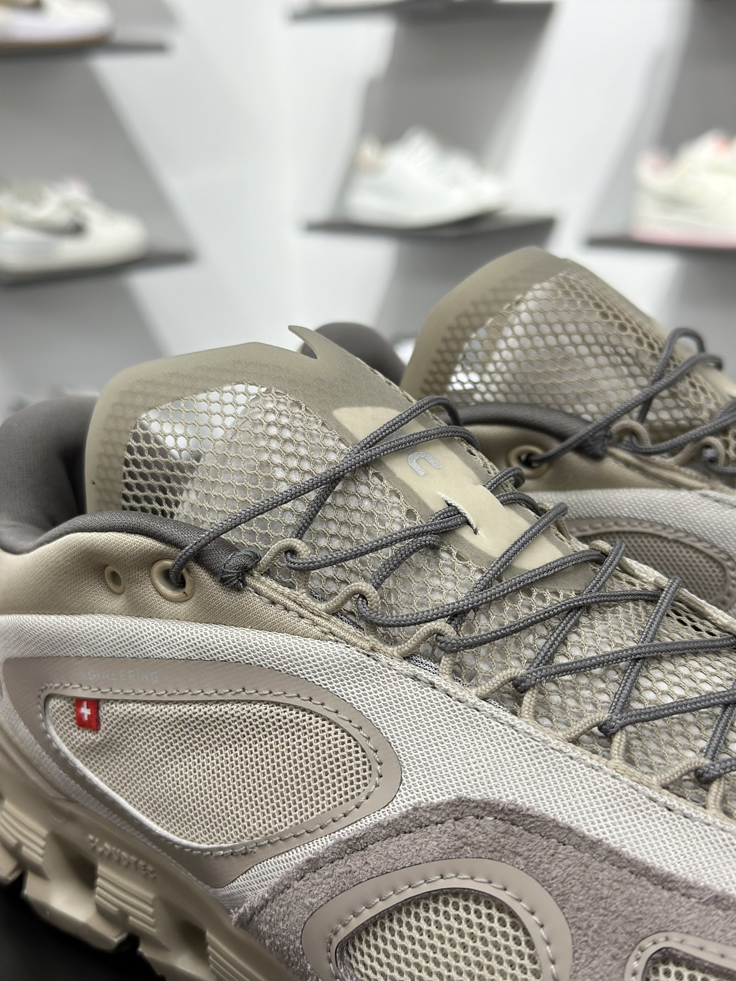 200 On昂跑 Running Cloud X FKA克劳德X系列低帮轻量舒适多功能休闲运动鞋 3MF1091071