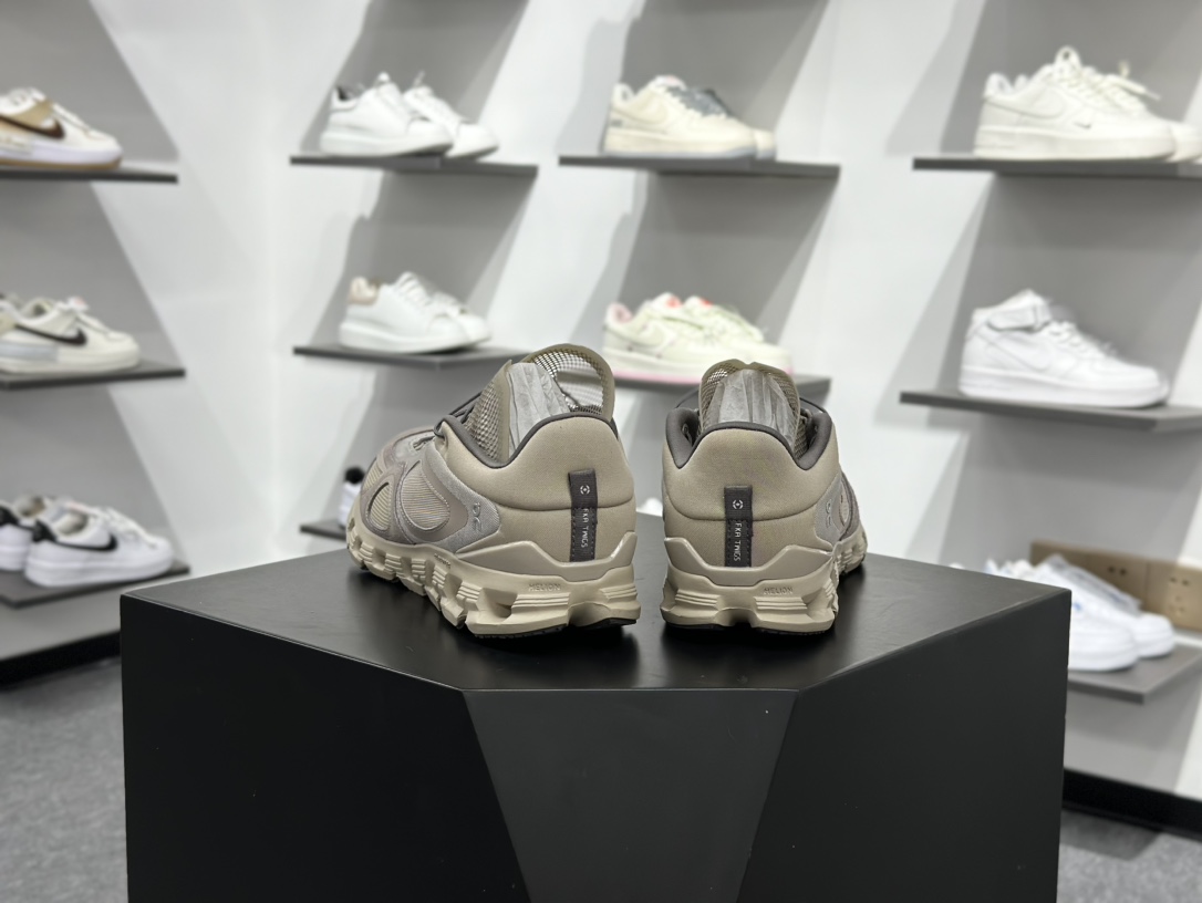 200 On昂跑 Running Cloud X FKA克劳德X系列低帮轻量舒适多功能休闲运动鞋 3MF1091071