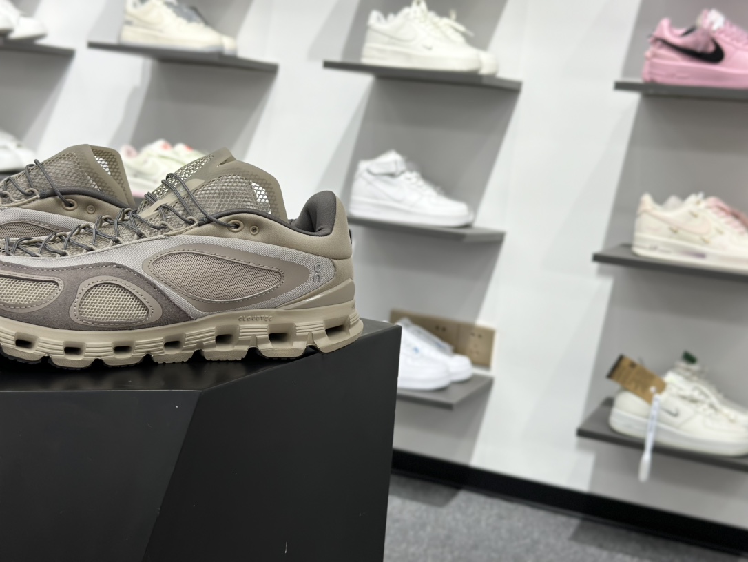 200 On昂跑 Running Cloud X FKA克劳德X系列低帮轻量舒适多功能休闲运动鞋 3MF1091071