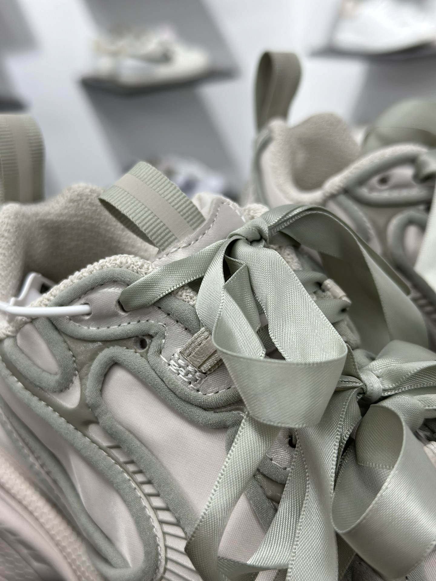 BALENCIAGA 3XL DENIM 系列巴黎世家10代 折边蝴蝶结 低帮复古阔型底姥爹风潮流百搭休闲慢跑鞋 734731 W3XSB 9200