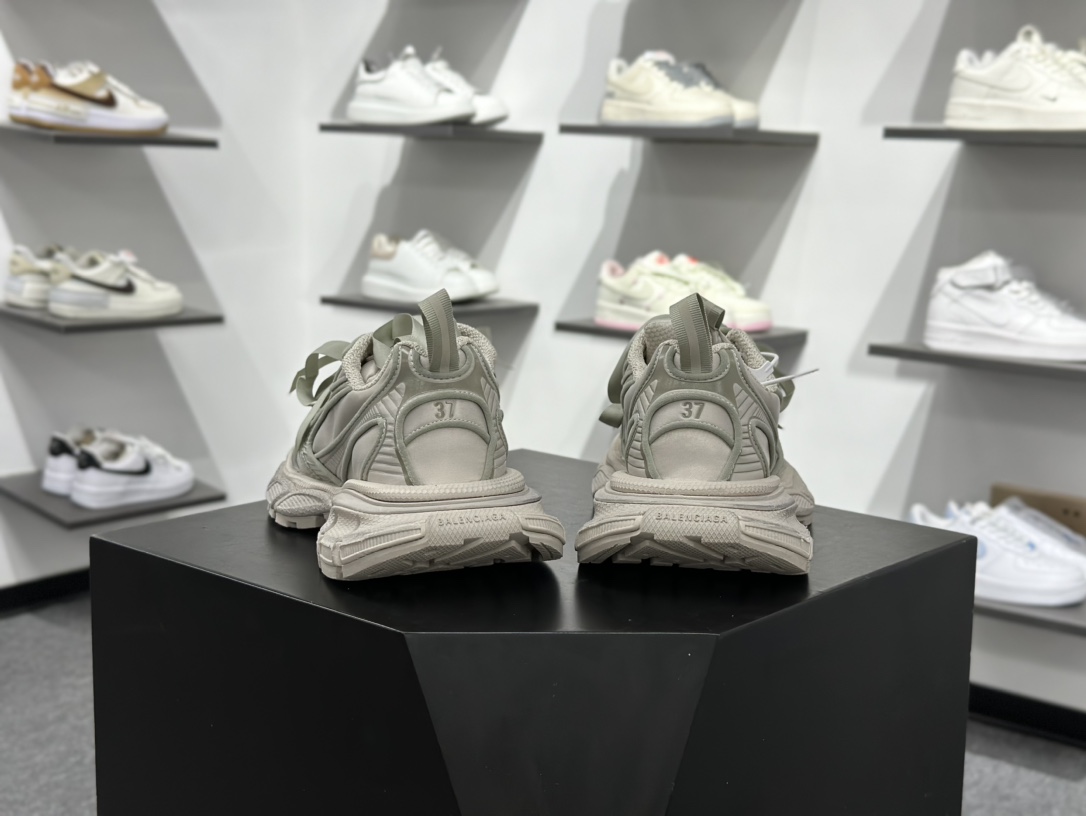 BALENCIAGA 3XL DENIM 系列巴黎世家10代 折边蝴蝶结 低帮复古阔型底姥爹风潮流百搭休闲慢跑鞋 734731 W3XSB 9200