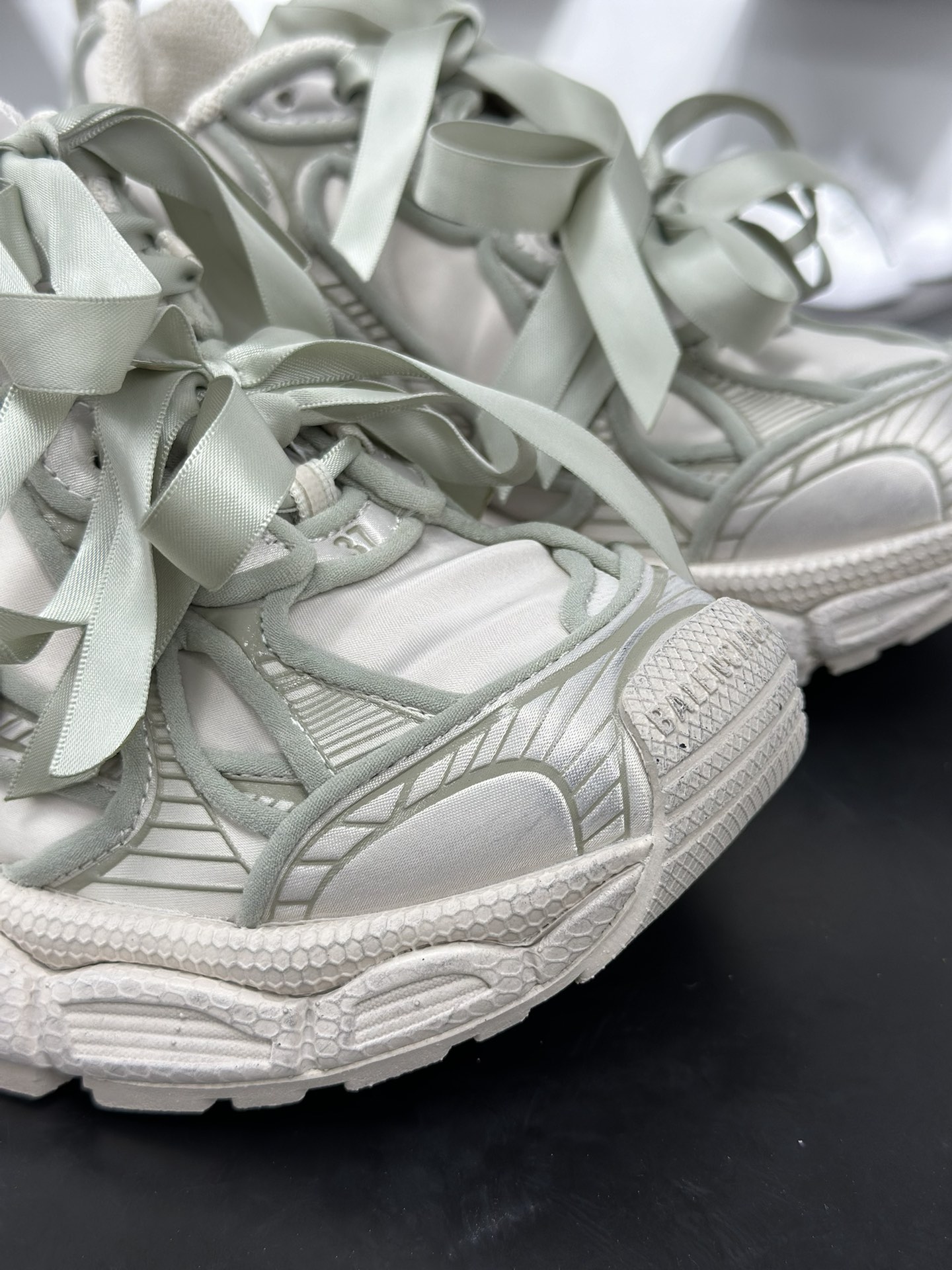 BALENCIAGA 3XL DENIM 系列巴黎世家10代 折边蝴蝶结 低帮复古阔型底姥爹风潮流百搭休闲慢跑鞋 734731 W3XSB 9200