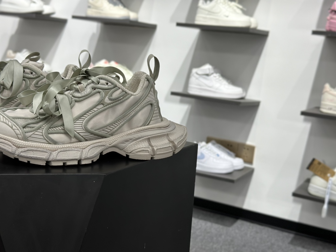 BALENCIAGA 3XL DENIM 系列巴黎世家10代 折边蝴蝶结 低帮复古阔型底姥爹风潮流百搭休闲慢跑鞋 734731 W3XSB 9200