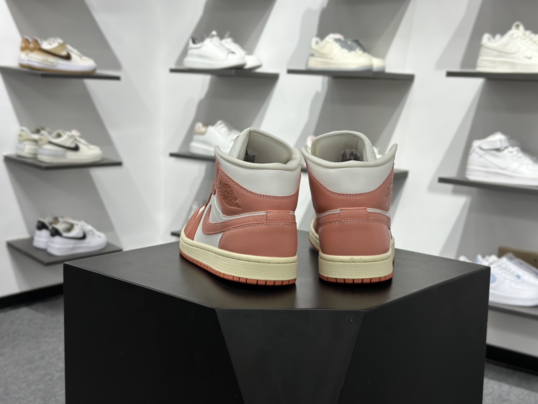 Jordan Air Jordan 1 白粉色 BQ6472-180-Top High Quatity Cheap Sneakers Fashion Clothing Clothes Bags handbags Shoes of all Brand wholesale With The best Quality And Beautiful Price from China Factory Chinese suppliers wholesaler seller Jordan Air Jordan 1 白粉色 BQ6472-180