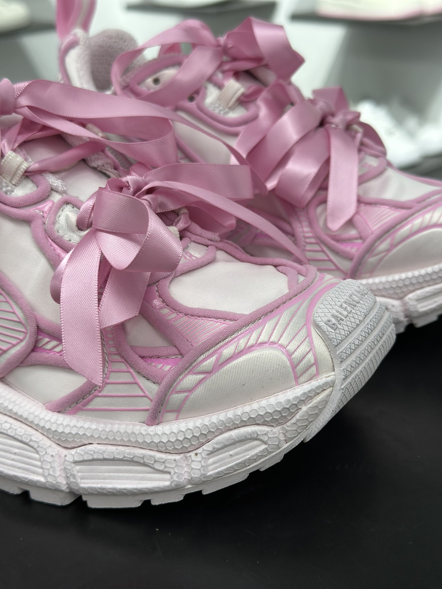 BALENCIAGA 3XL DENIM 系列巴黎世家10代 折边蝴蝶结 低帮复古阔型底姥爹风潮流百搭休闲慢跑鞋 734731 W3XSB 5000-Top High Quatity Cheap Sneakers Fashion Clothing Clothes Bags handbags Shoes of all Brand wholesale With The best Quality And Beautiful Price from China Factory Chinese suppliers wholesaler seller BALENCIAGA 3XL DENIM 系列巴黎世家10代 折边蝴蝶结 低帮复古阔型底姥爹风潮流百搭休闲慢跑鞋 734731 W3XSB 5000