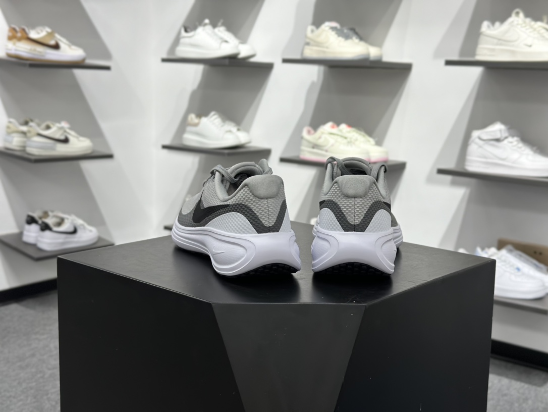 Nike Revolution 8 耐克轻便跑步鞋网面透气休闲鞋 HJ9198-004