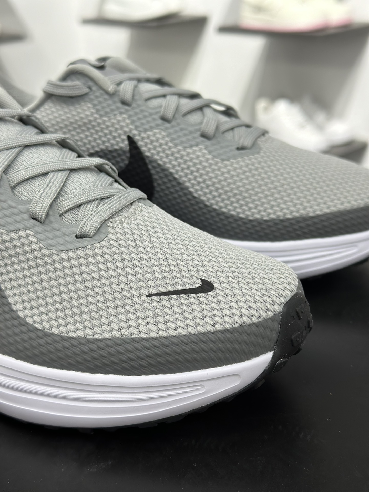 Nike Revolution 8 耐克轻便跑步鞋网面透气休闲鞋 HJ9198-004