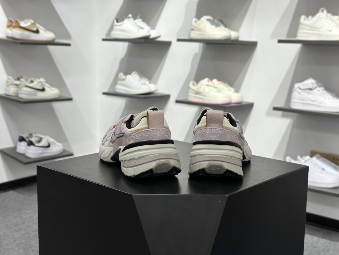 Nike V2K Run 粉色 FN6703-001
