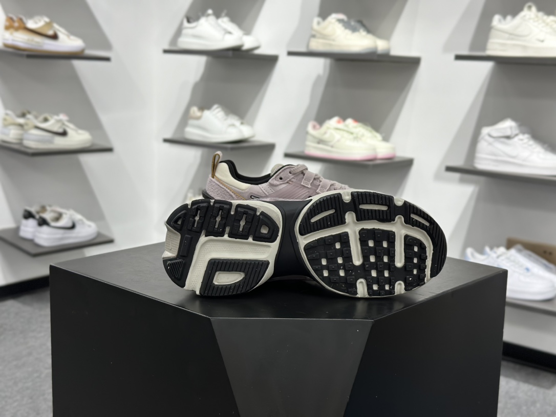 Nike V2K Run 粉色 FN6703-001