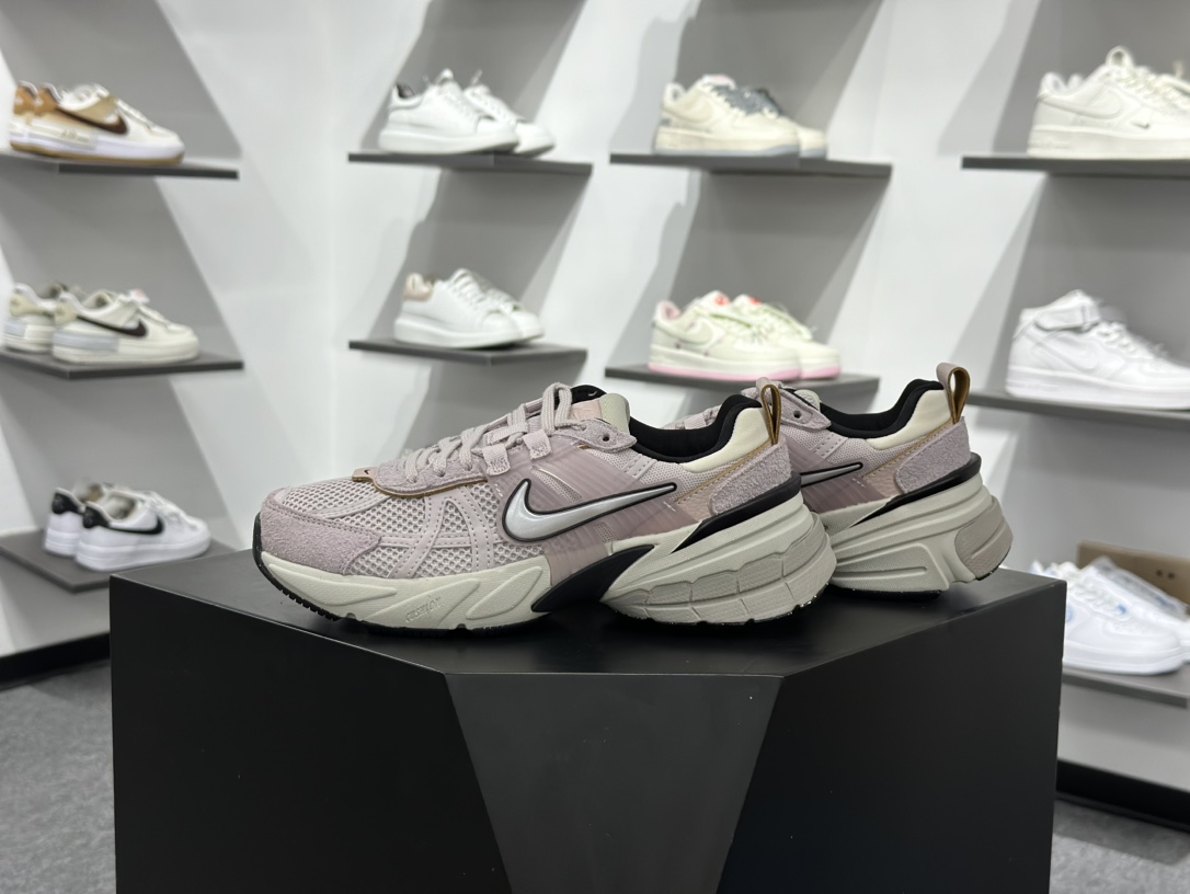 Nike V2K Run 粉色 FN6703-001