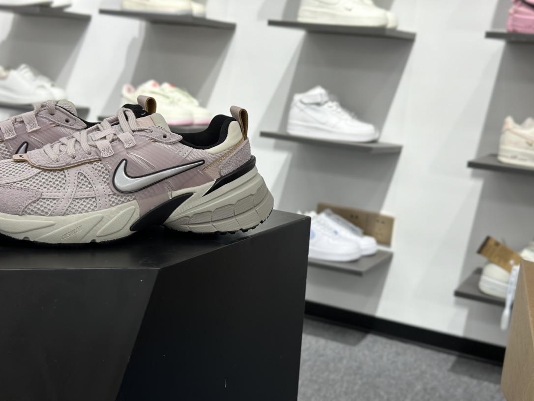 Nike V2K Run 粉色 FN6703-001