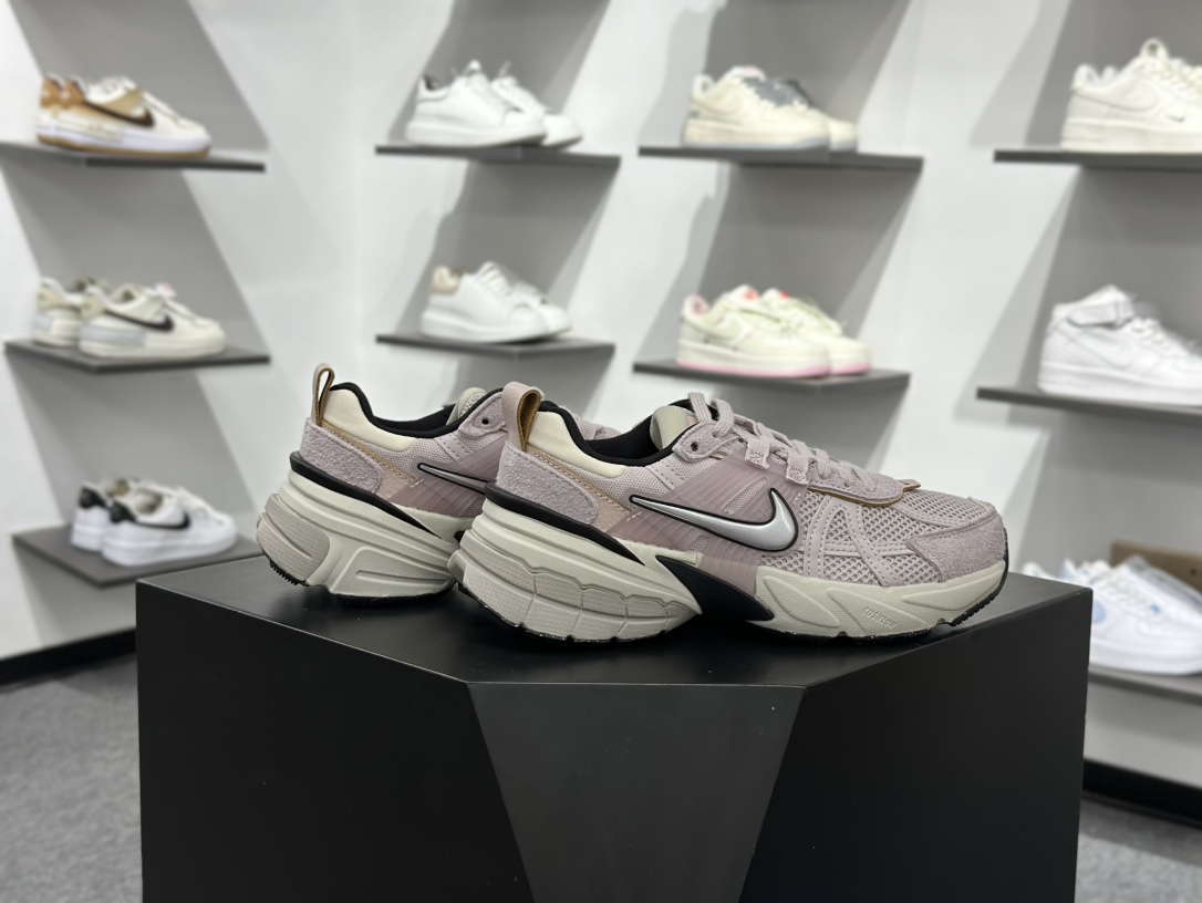 Nike V2K Run 粉色 FN6703-001