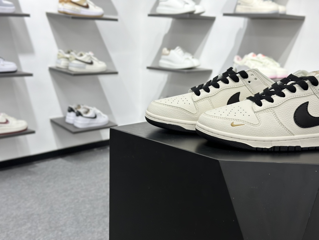 280 Nike SB Dunk Low Supreme联名 JP1628-010