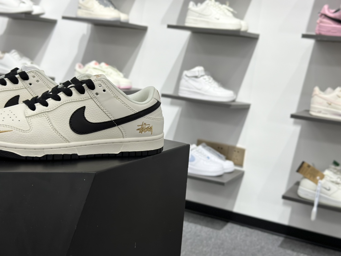 280 Nike SB Dunk Low Supreme联名 JP1628-010