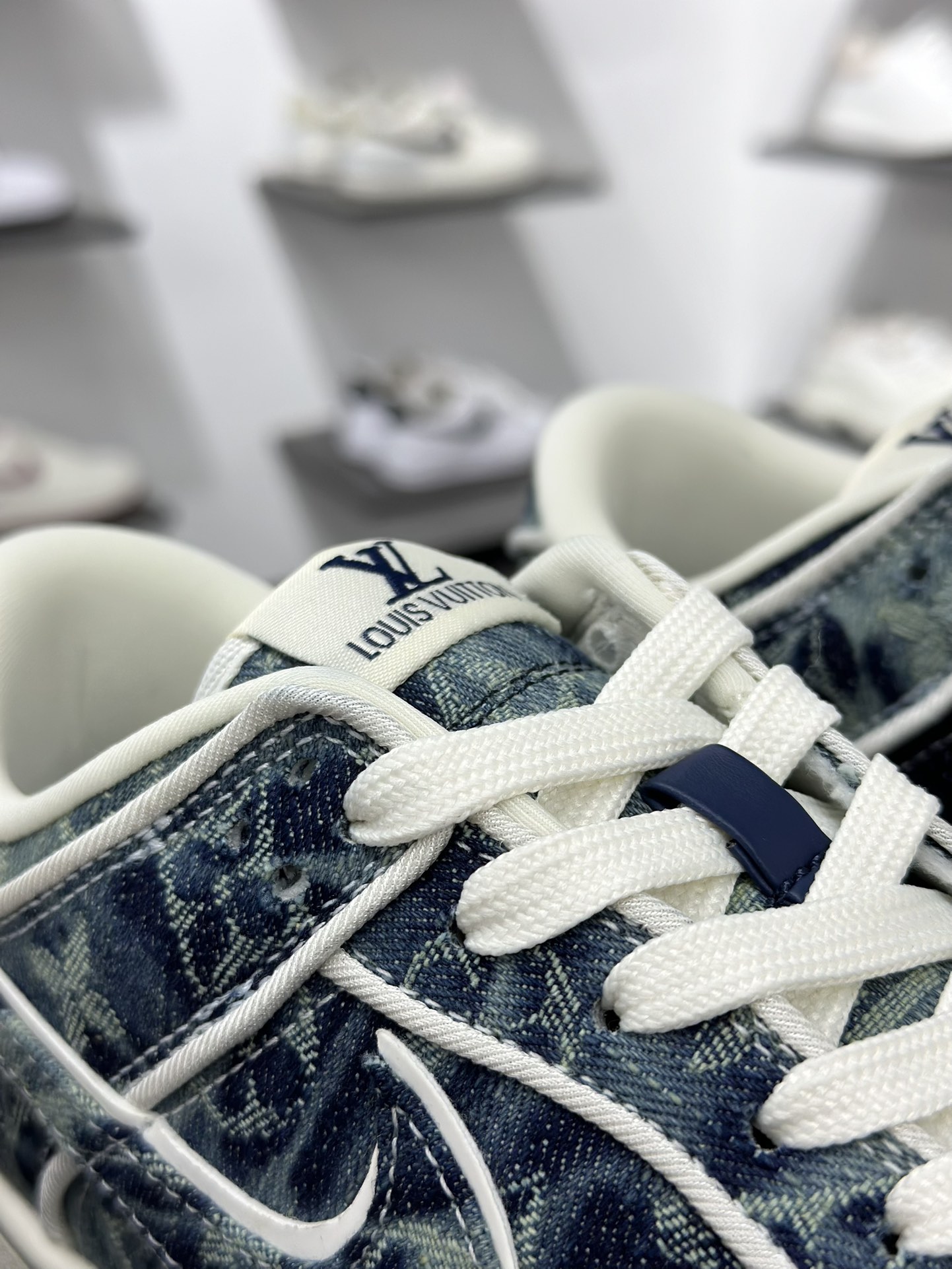 280 Nike SB Dunk Low LV联名 青蓝牛仔 高端定制 低帮休闲板鞋 SC0601-466