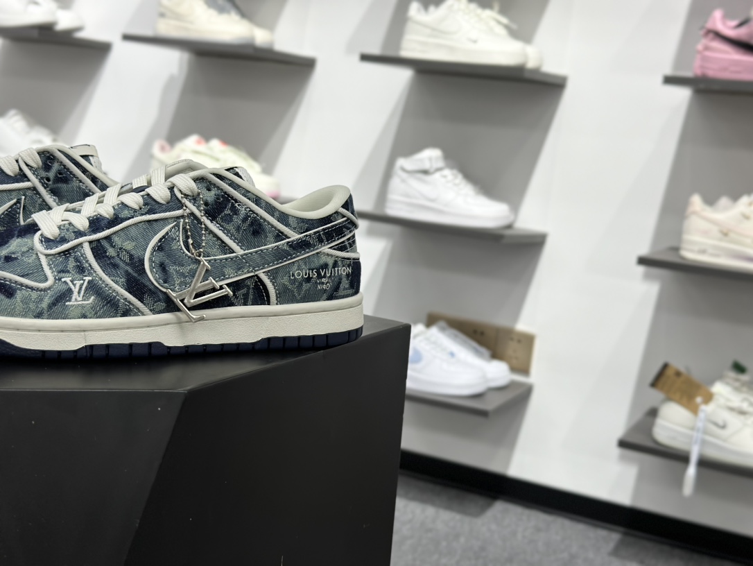 280 Nike SB Dunk Low LV联名 青蓝牛仔 高端定制 低帮休闲板鞋 SC0601-466
