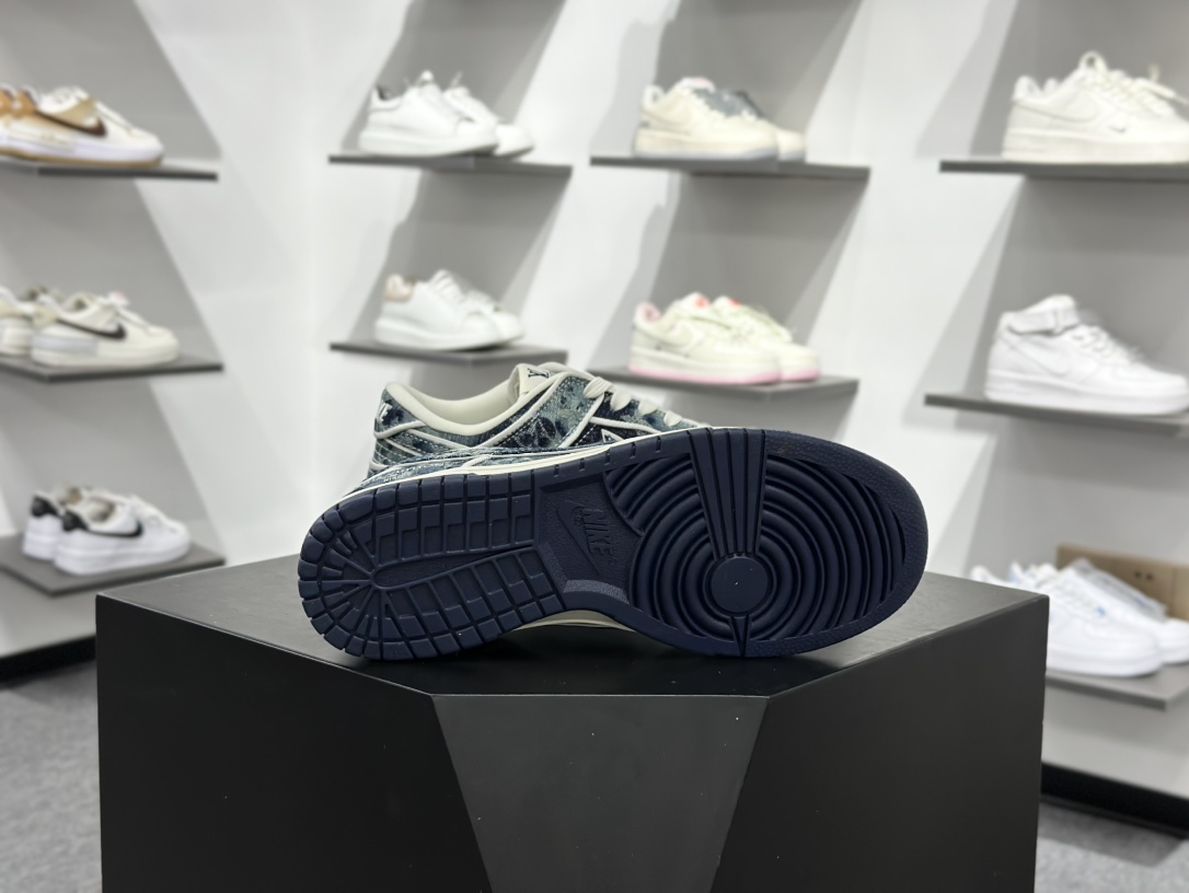 280 Nike SB Dunk Low LV联名 青蓝牛仔 高端定制 低帮休闲板鞋 SC0601-466